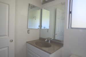 Floor Plan E - Bathroom - Kendall Brook Apartments, San Bernardino, CA